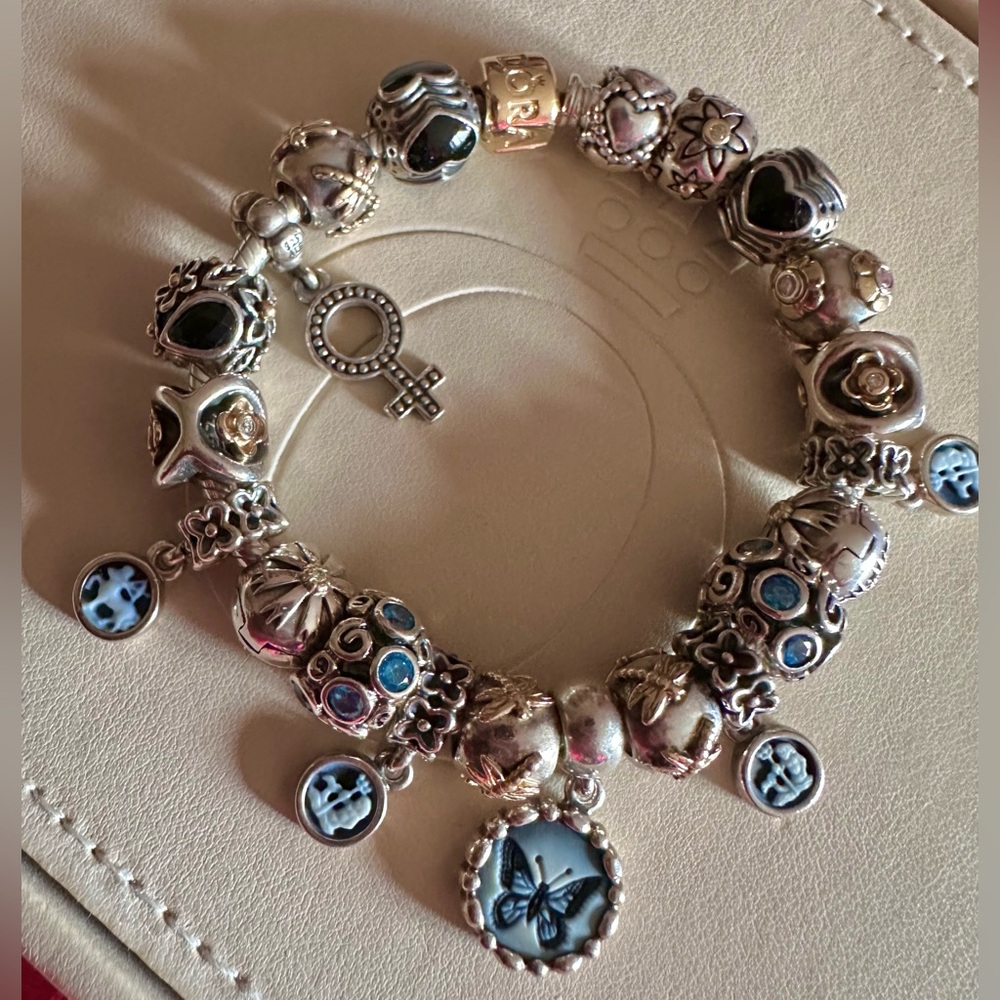 ❌SOLD❌ RARE‼️Pandora VENUS Charm 925 ALE Stamped Released 2010-2011❌SOLD❌